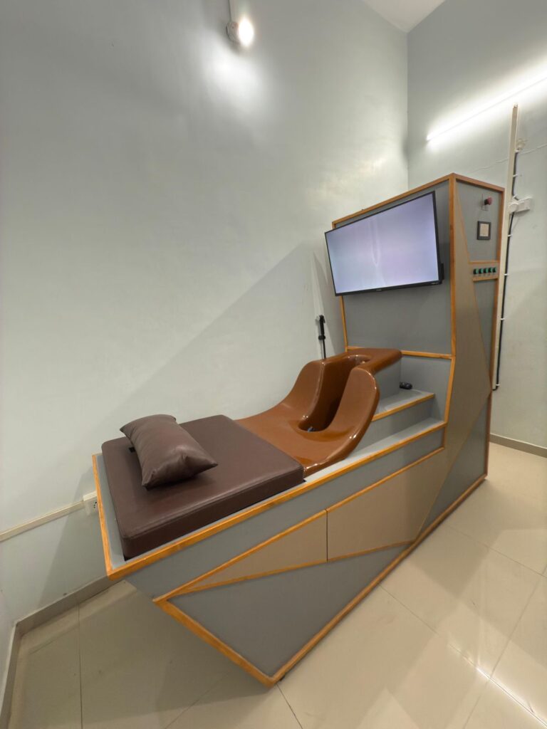 Colon Hydrotherapy Machine